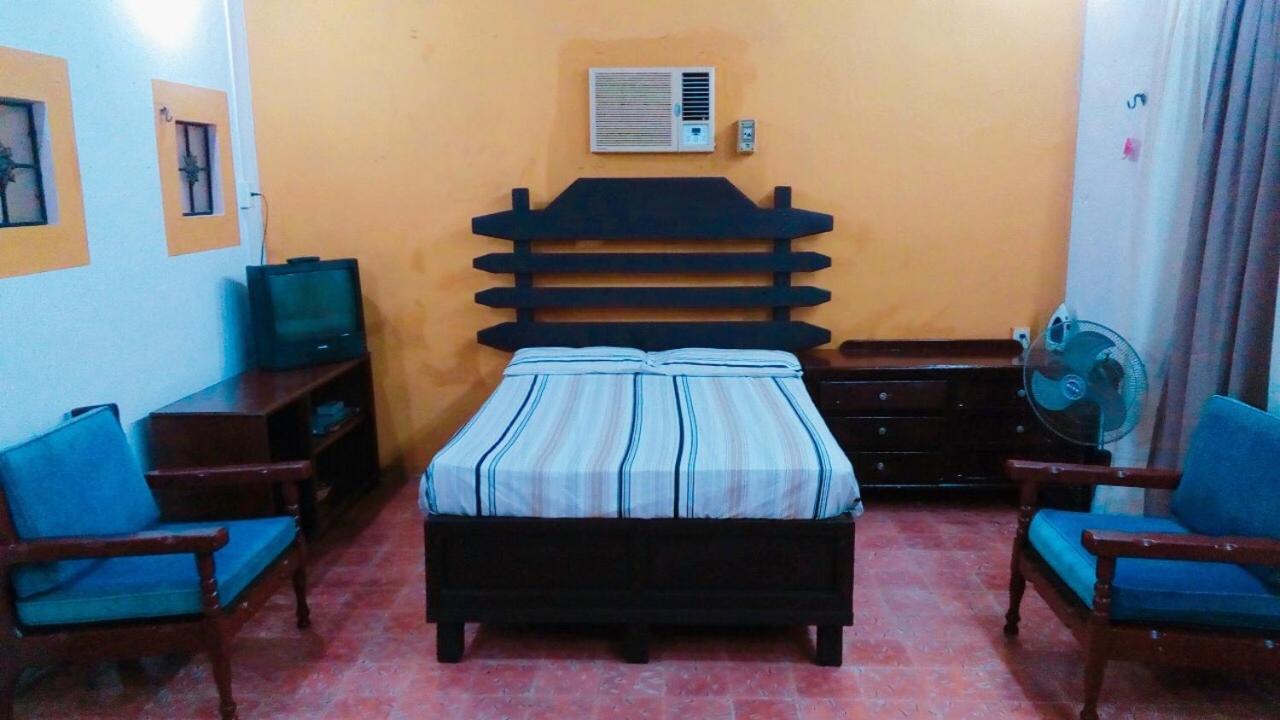 Hostal Y Camping Villa Mercedes Тісімин Екстер'єр фото